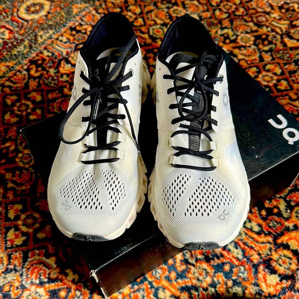 Cloud X Sneaker